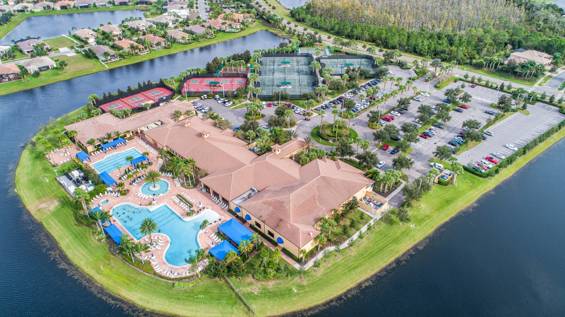 Arial view Valencia Lakes